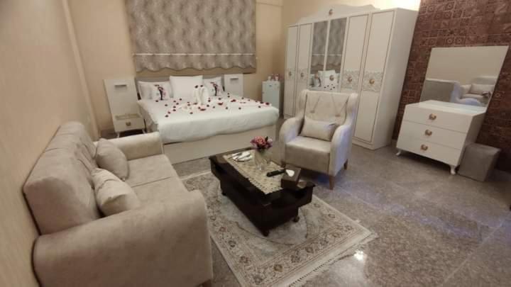 Italian House Hotel Baghdād Екстериор снимка