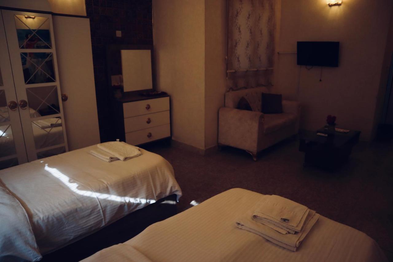 Italian House Hotel Baghdād Екстериор снимка