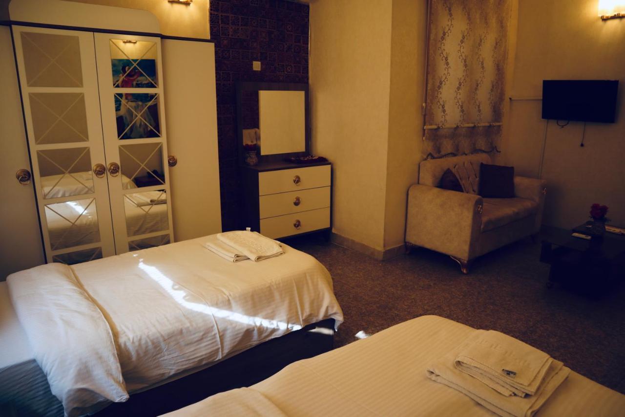 Italian House Hotel Baghdād Екстериор снимка